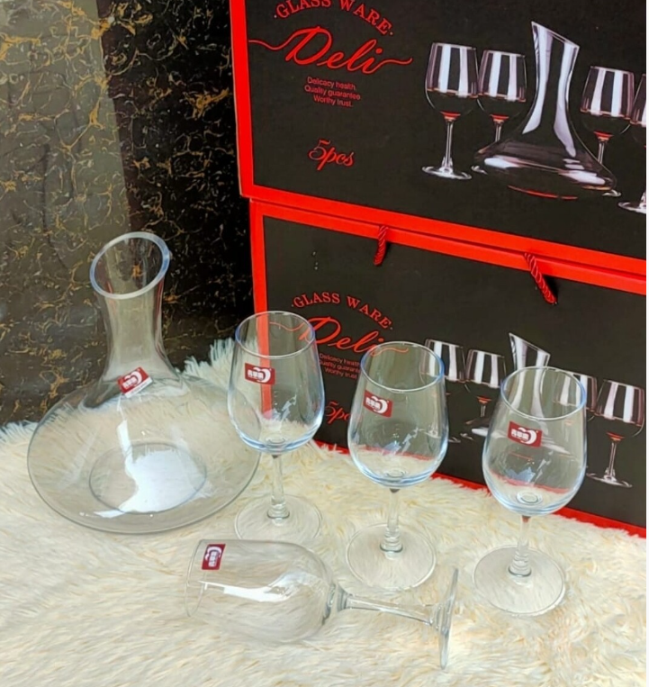 Deli 7-Piece Wine Set – 1.7L Decanter &amp; 6 Wine Glasses