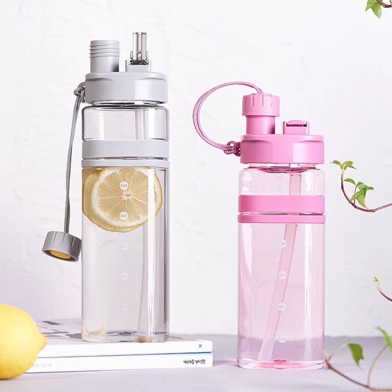 610ML sports water bottle with built-in straw