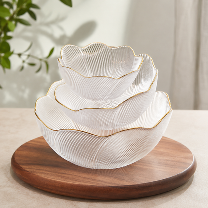 Elegant_crystal_glass_snack_bowls