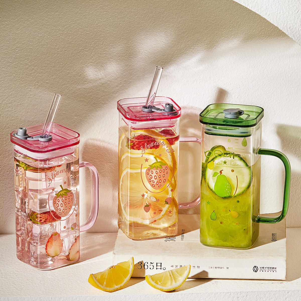 New Fashion 350ml Square Glass Reusable High Borosilicate Clear Beer Boba Drinking Mug Glass Cup with Lid and Straw