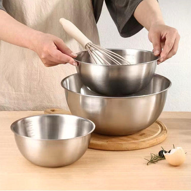 304 Stainless Steel Mixing Bowl with Scale – Large Capacity, Eco-Friendly Kitchen Bowl