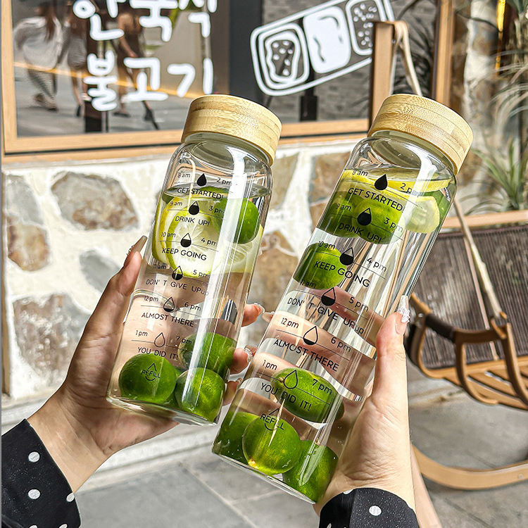 Custom Transparent 24oz 34oz Large Capacity Borosilicate Glass Water Bottle Time Marker Glass Drink Milk Bottle with Bamboo Lid