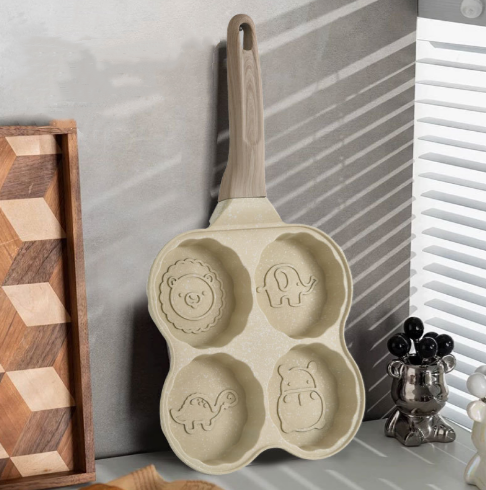 Cartoon Animal Patterns Four-Hole Non-Stick Aluminum Alloy Wooden Handle Frying Pan for Home Cooking Egg Pancake Breakfast