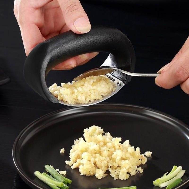 Metallic Garlic Masher – Manual Pressure Clamp Garlic Press