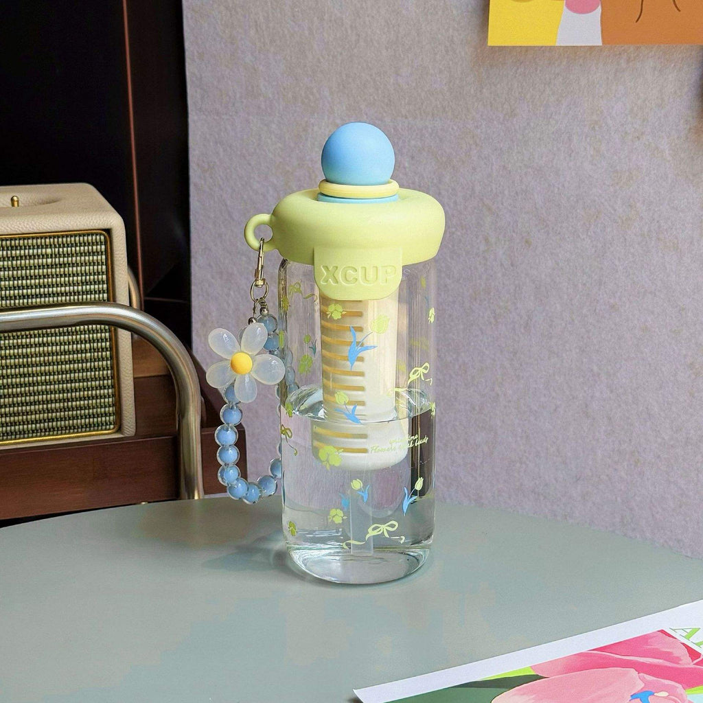 Cute Girls Cartoon Portable Drinking Bottle – Reusable School Plastic Water Bottle with Straw (Tomatodos De Agua / Gourde Enfant)