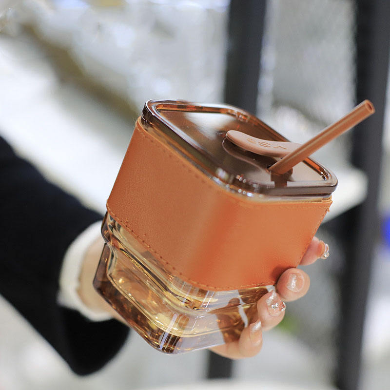 Seaygift 460ml Glass Coffee Mug with Leather Sleeve, Lid & amp; Straw