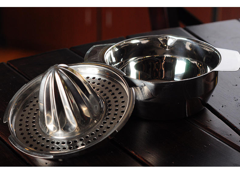 Manual Citrus Juicer – Stainless Steel Lemon Squeezer Clip | Mini Fruit Juice Press