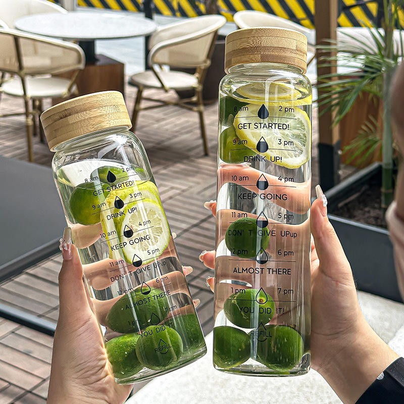 Custom Transparent 24oz 34oz Large Capacity Borosilicate Glass Water Bottle Time Marker Glass Drink Milk Bottle with Bamboo Lid