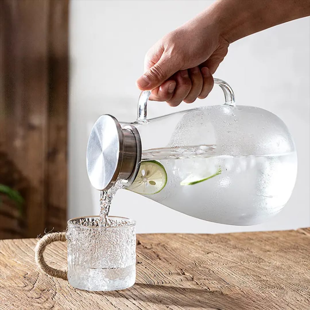 
Heat-resistant glass water pitcher for hot and cold drinks