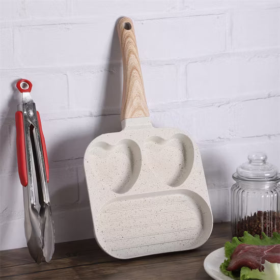 3-hole heart-shaped non-stick frying pan for breakfast