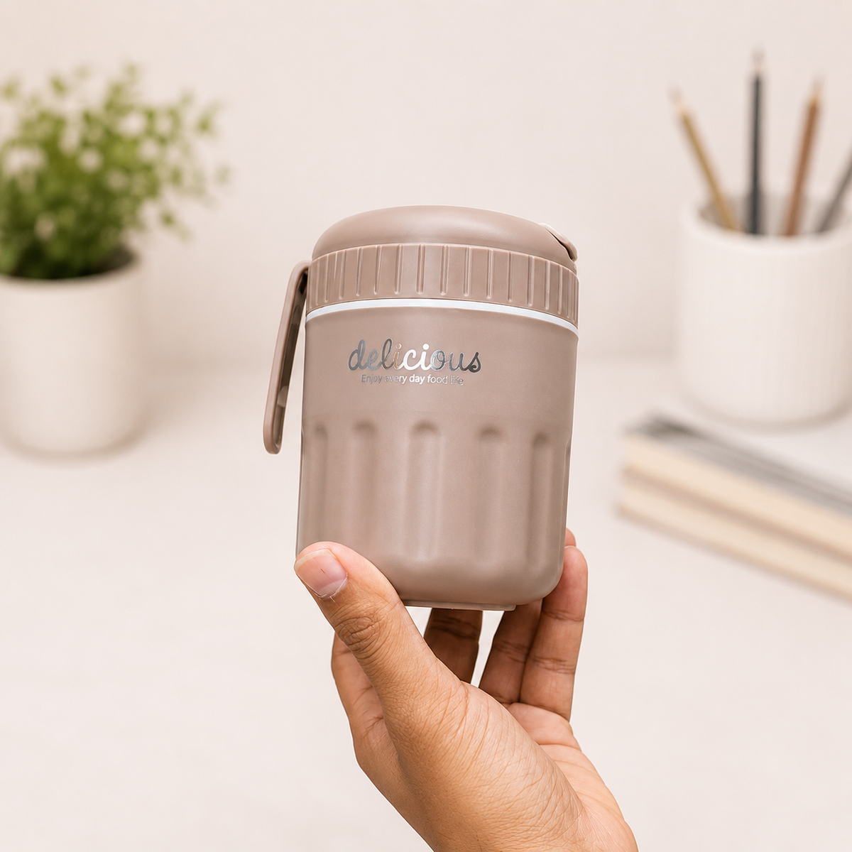 
Insulated stainless steel breakfast cup with spoon