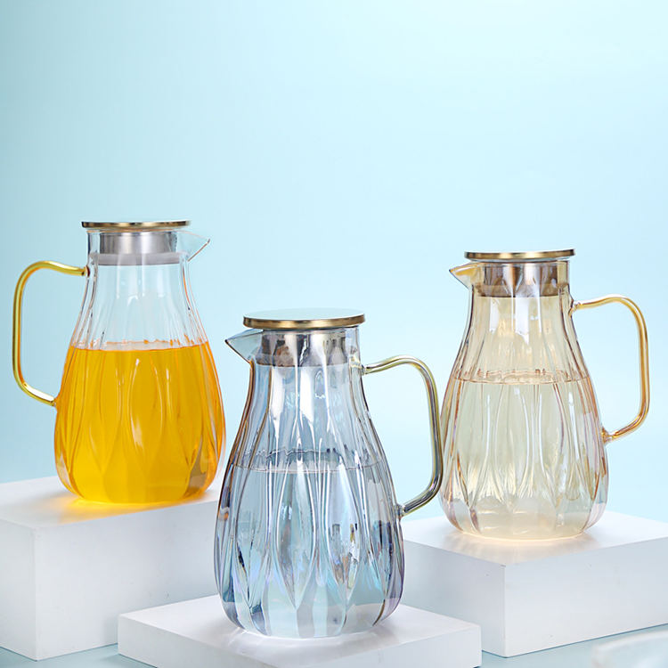Large capacity 2 liter glass water pitcher for home