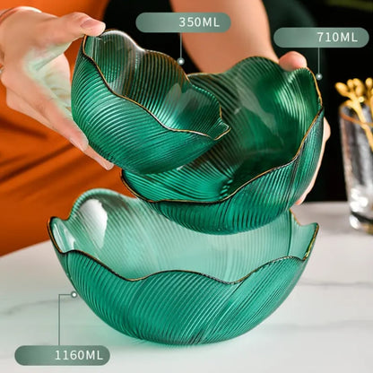 
Transparent glass dessert bowls