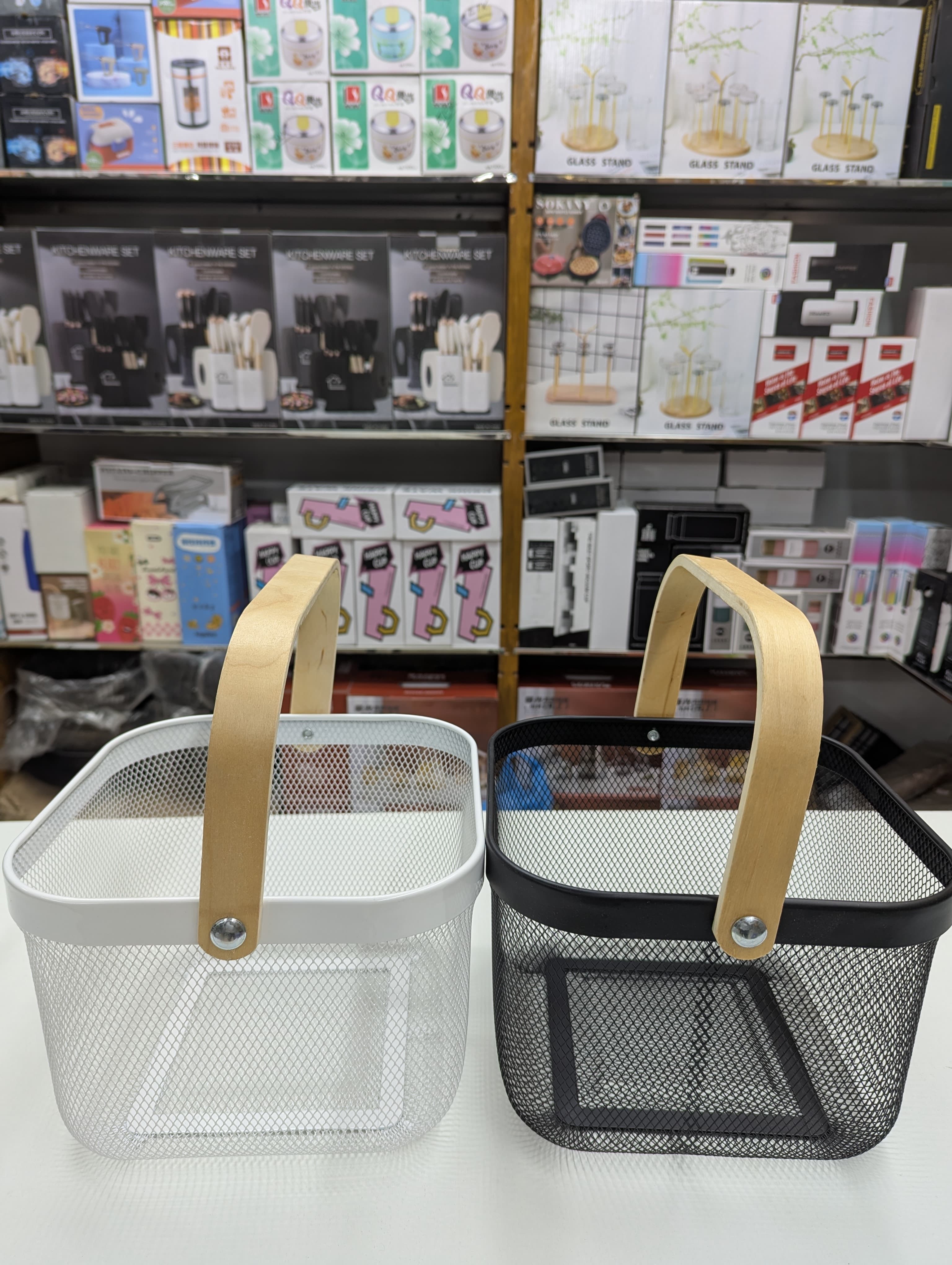 Yurtrain Metal Kitchen Utensils with Lid – Fruit Plate &amp; Drain Basket