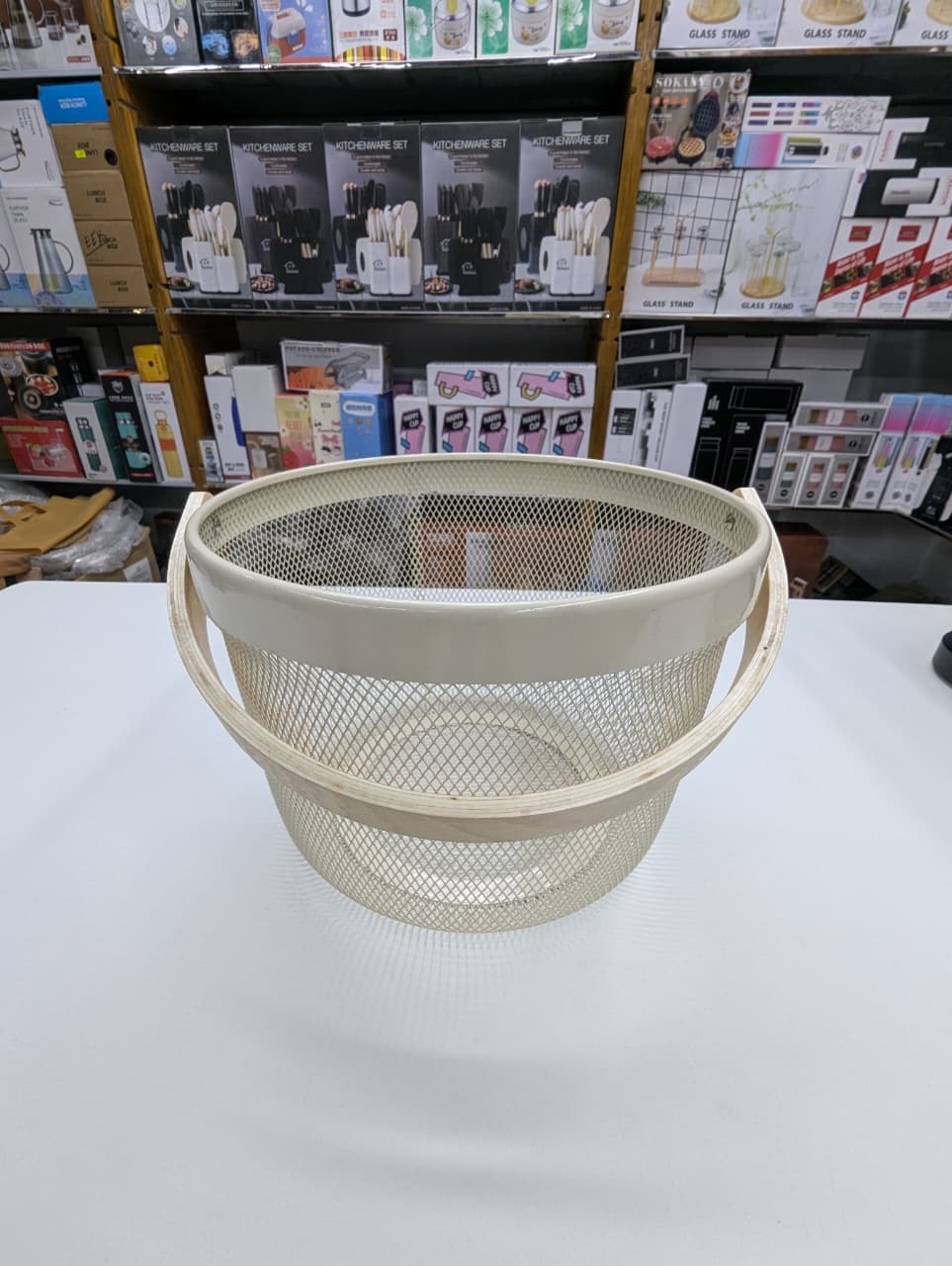 Yurtrain Metal Kitchen Utensils with Lid – Fruit Plate &amp; Drain Basket