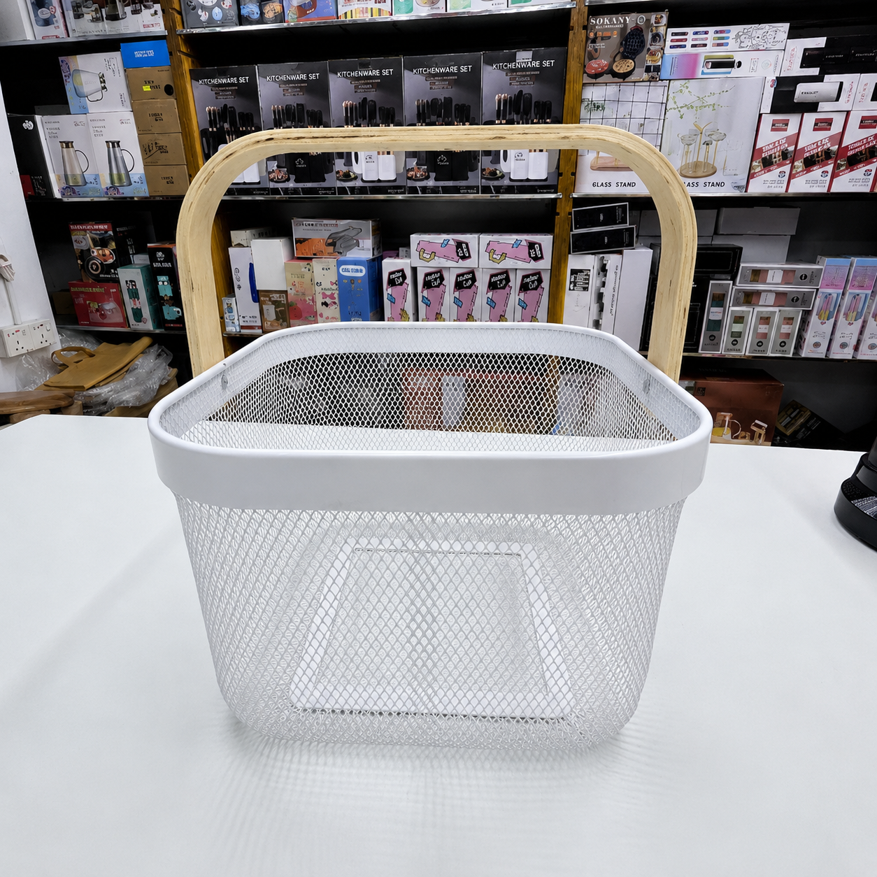 
Modern fruit washing and serving bowl set