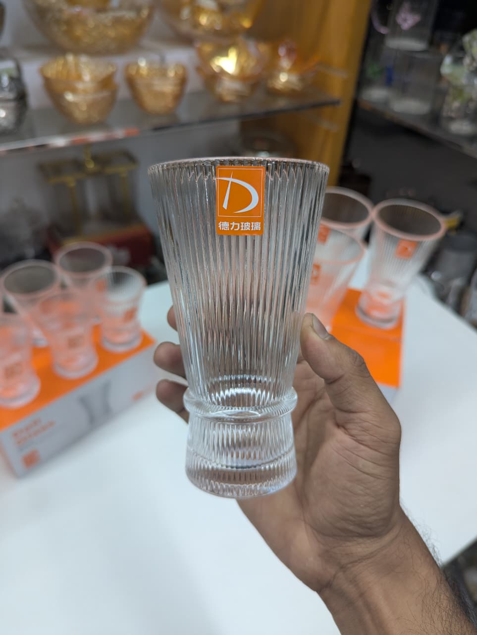 Customized Luxury Clear Wine Goblet Hand Blown Modern Design Glass Cup Crystal Material for Wedding Hotel Home Decor