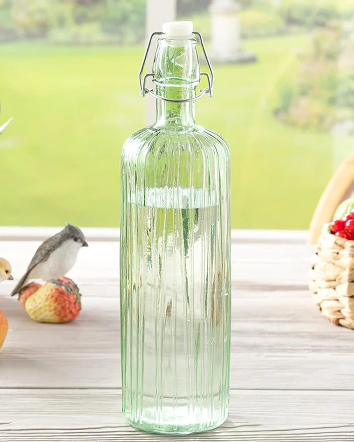 This elegant 1000ml glass bottle combines style and practicality for everyday use
