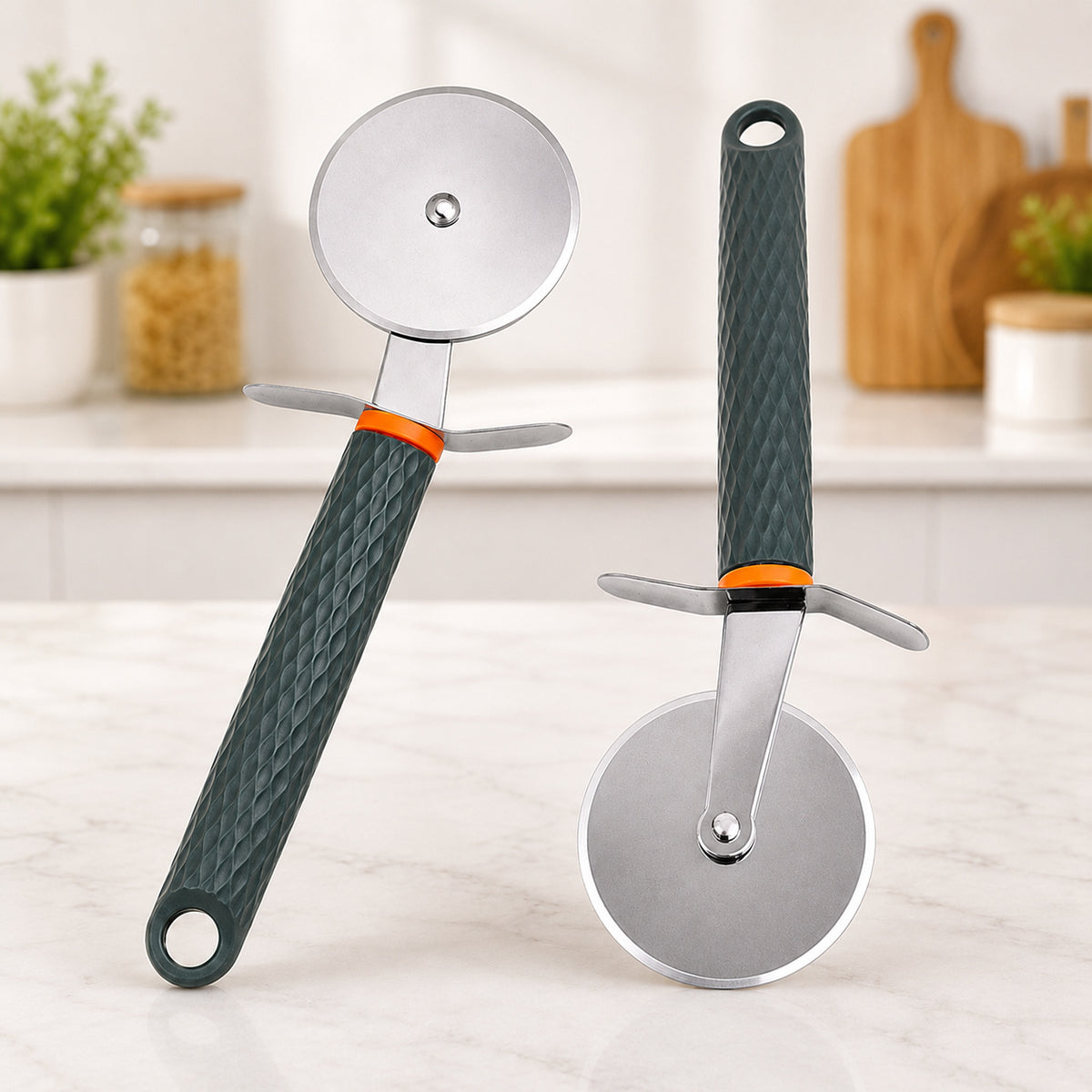 Stainless Steel Pizza Cutter with Ergonomic Handle