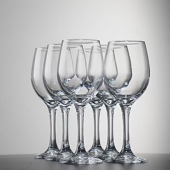 
Transparent glass goblet for restaurant and home use